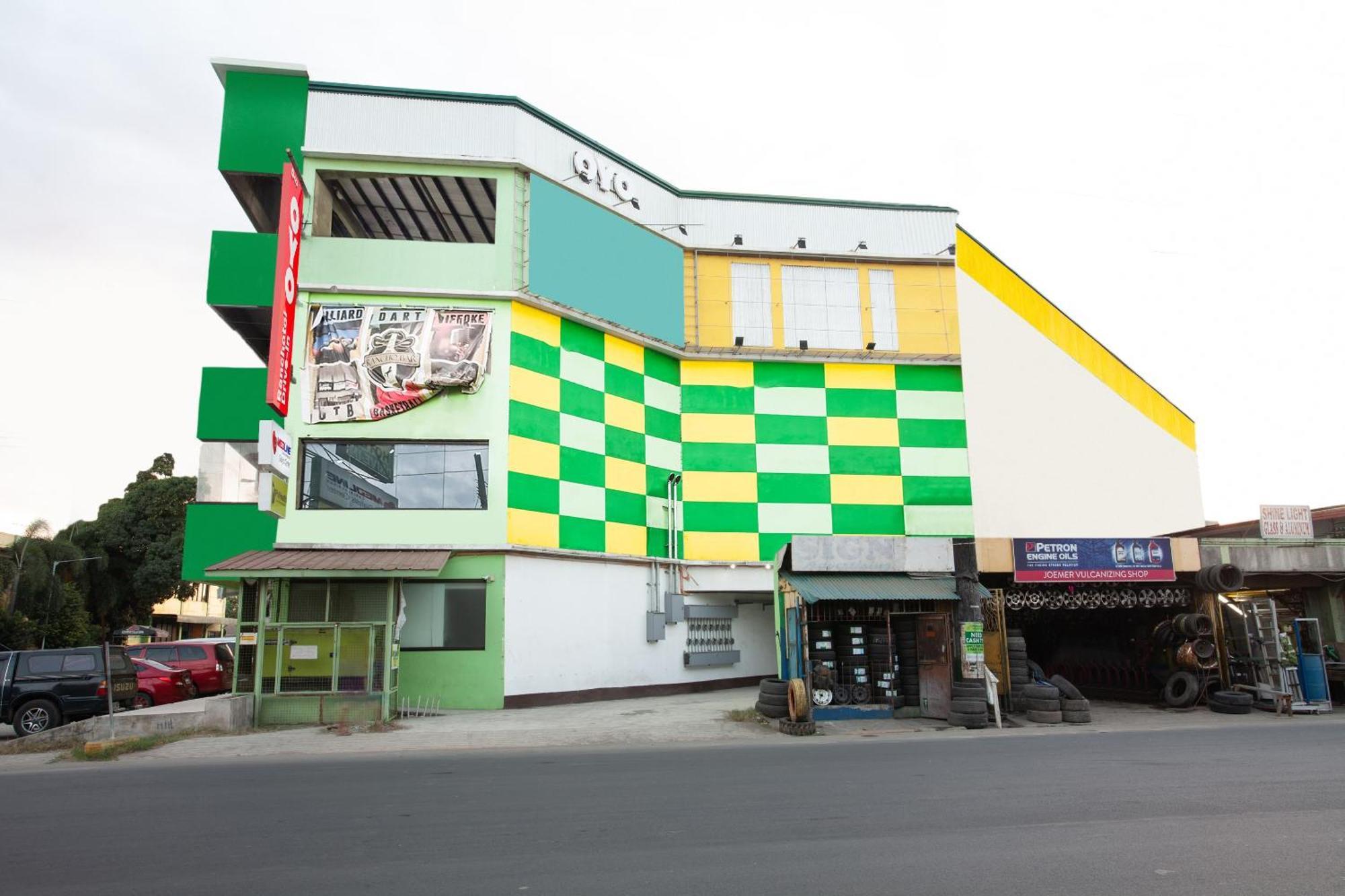 Oyo 473 Ranchotel Drive-In Binan Eksteriør billede